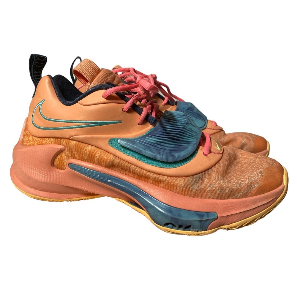Nike Zoom Freak 3 Crimson Bliss Sneakers Men’s 7 Lace Up High Tops Orange Shoes